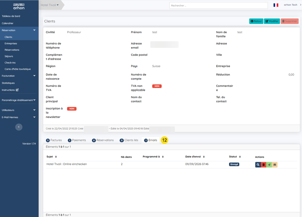 L'onglet Emails de la fiche client